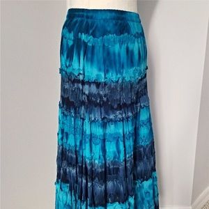 NWOT Sasha Collections Blue Tones Printed Skirt